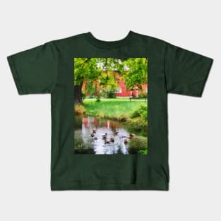 Farms - Ducks on Pond Kids T-Shirt